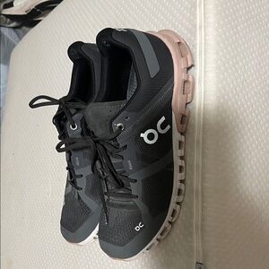 On Running Black and Pink Cloud-Inspired Women’s Athletic Shoes